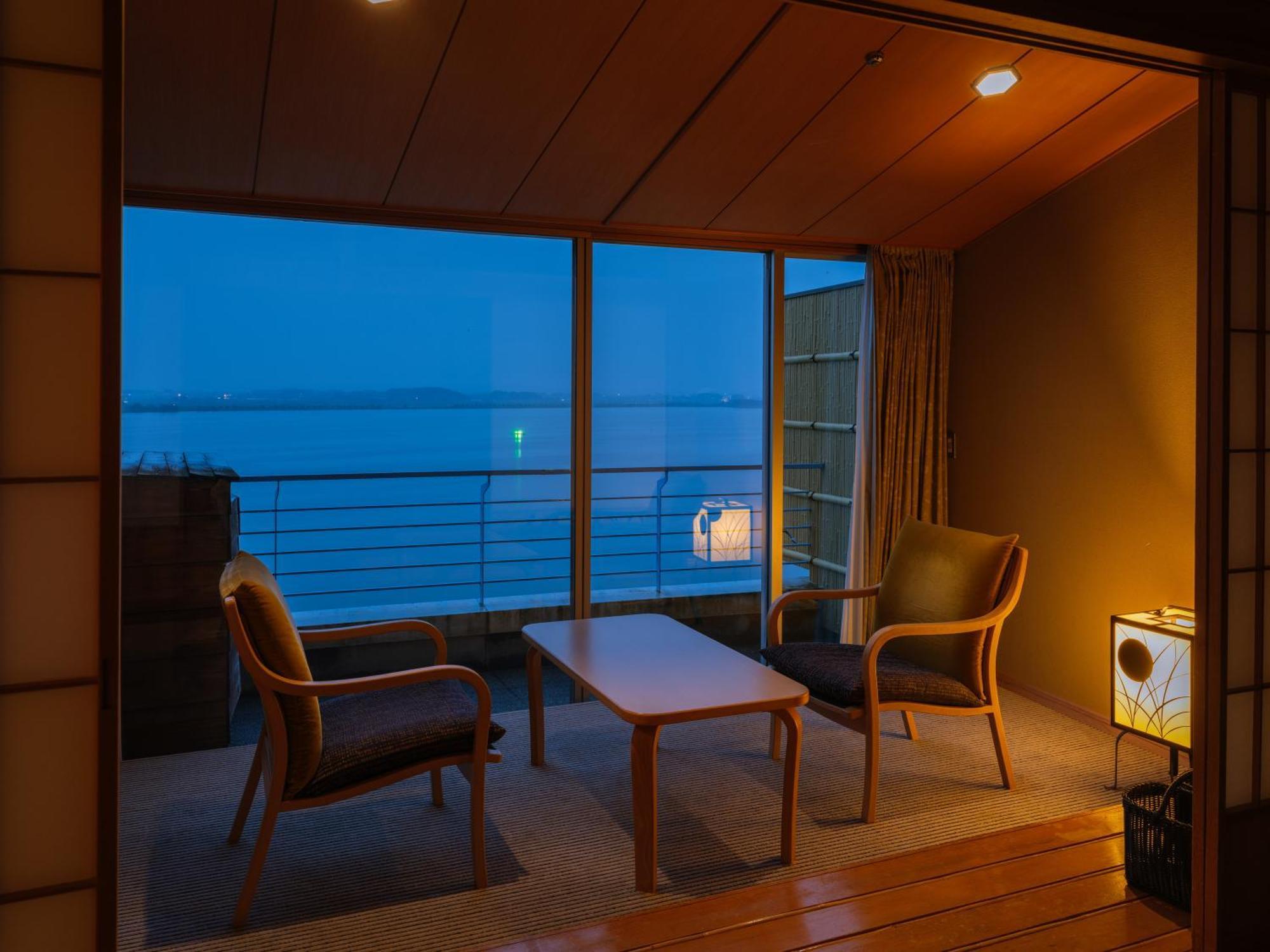 Apa Hotel & Resort Kaga Katayamazu Onsen Kasuikyo Dış mekan fotoğraf