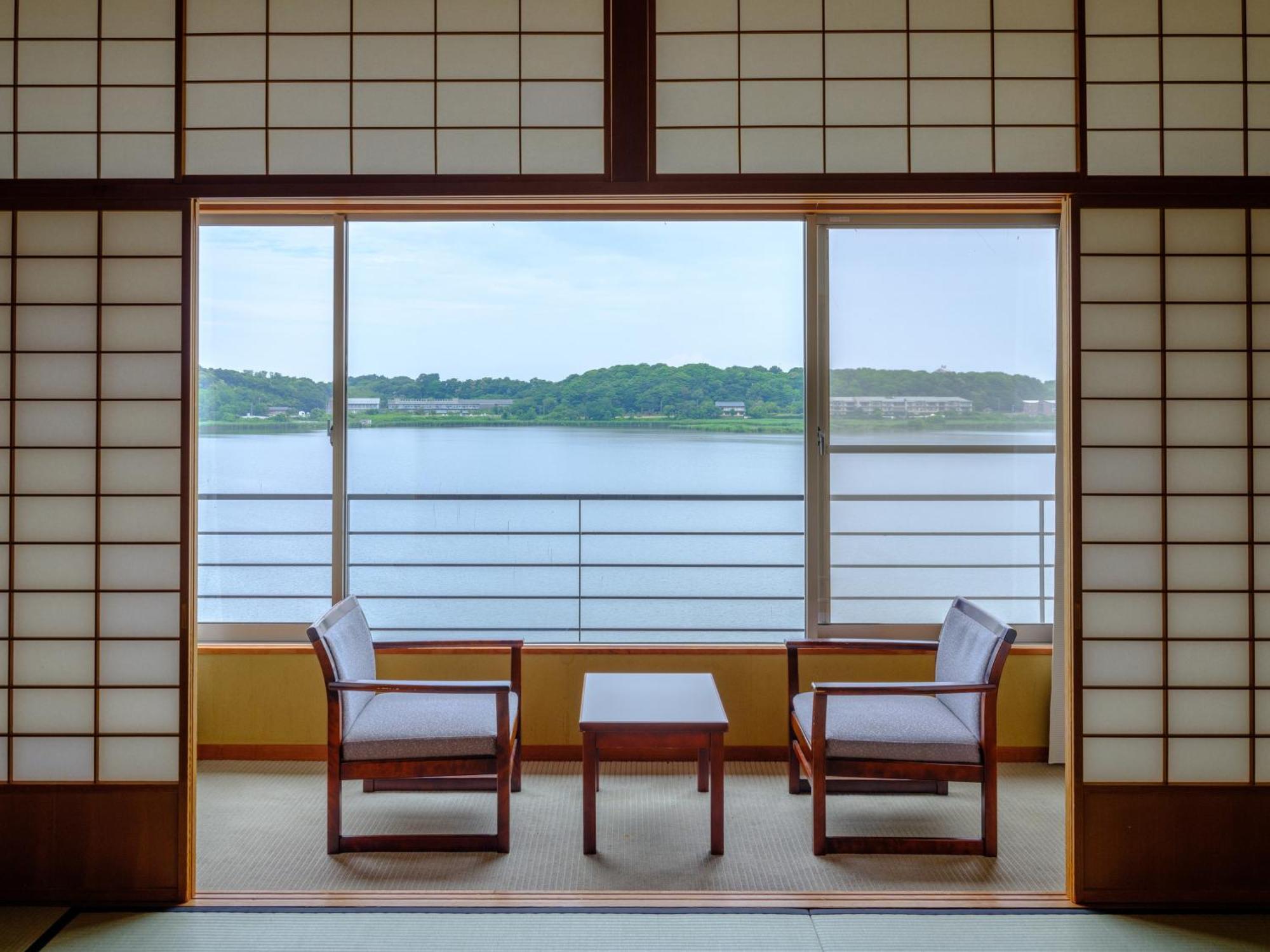 Apa Hotel & Resort Kaga Katayamazu Onsen Kasuikyo Dış mekan fotoğraf